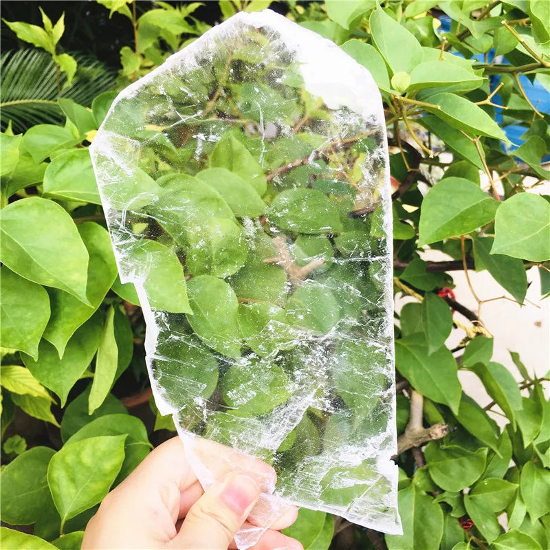 Selenite crystal meaning