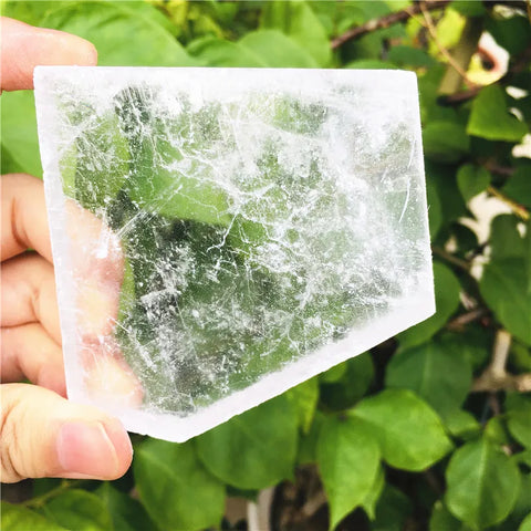 Raw translucent selenite