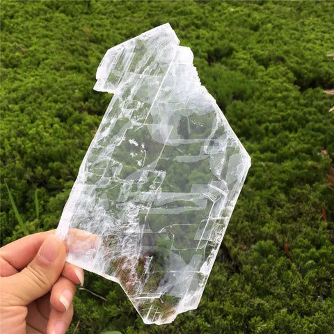 Raw selenite crystal